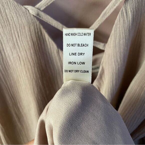 Irene’s Story Fashion On Earth Tannish Blush Romper Size M NWT - Picture 9 of 14